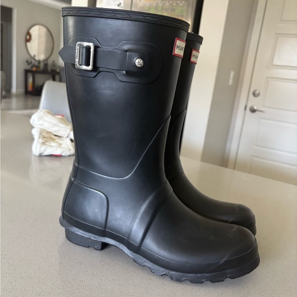 Hunter boots and socks - Picture 6 of 16